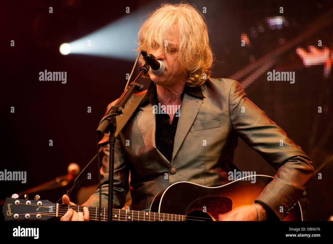 Bob geldof band aid hi-res stock photography and images - Alamy