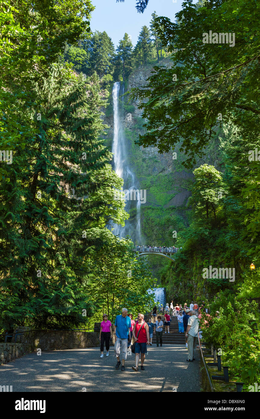 Viewing area at Multnomah Falls, Columbia River Gorge, Multnomah County, Oregon, USA Stock Photo
