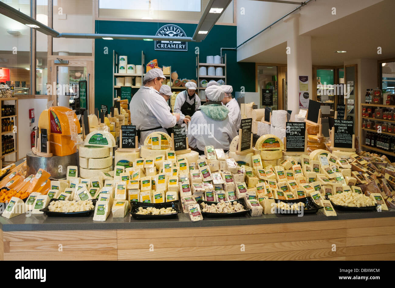 Great Britain, England, North Yorkshire, Hawes, Wensleydale Creamery, cheese shop Stock Photo