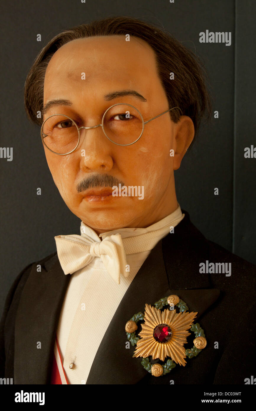Emperor hirohito hires stock photography and images Alamy