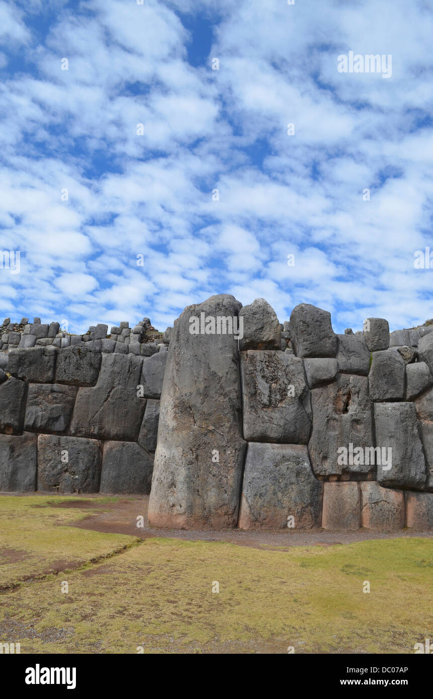 Giant stone walls sacsayhuaman inca hi-res stock photography and images ...