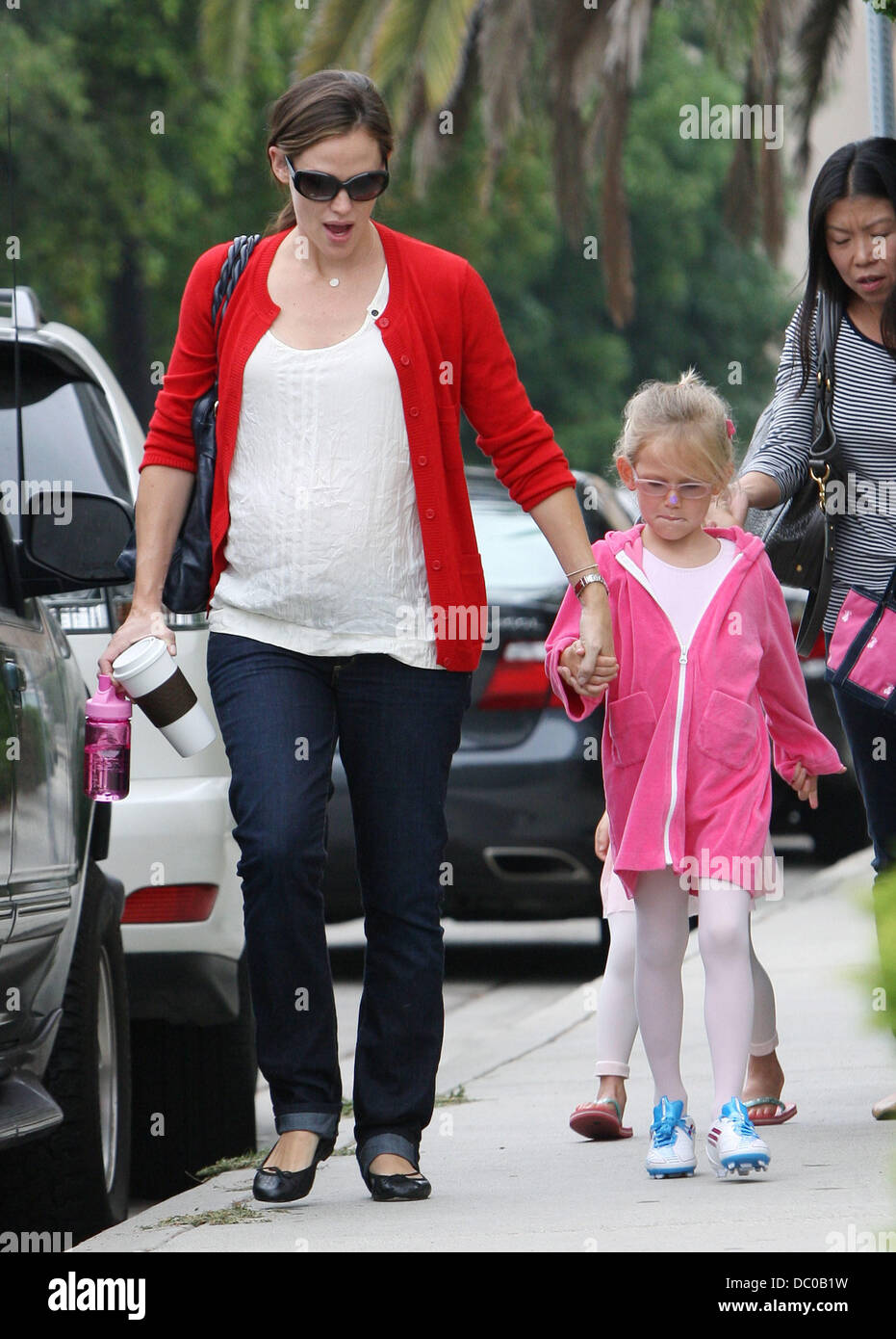 Jennifer Garner and her daughter Violet Affleck out and about in Santa