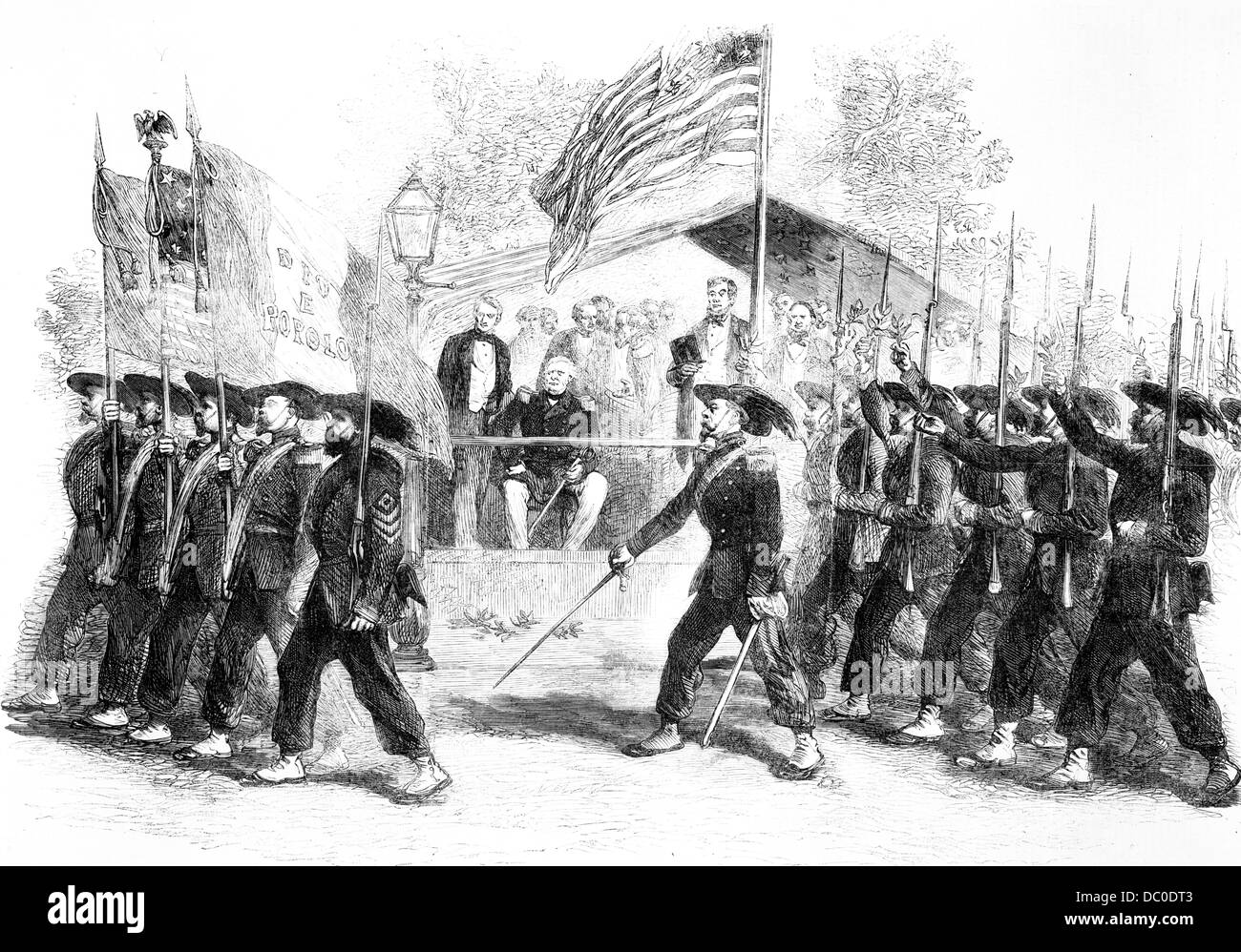 1800s 1860s JULY 4 1861 REVIEW FEDERAL TROOPS PRESIDENT ABRAHAM LINCOLN & GENERAL SCOTT 39TH NY INFANTRY GARIBALDI GUARD Stock Photo