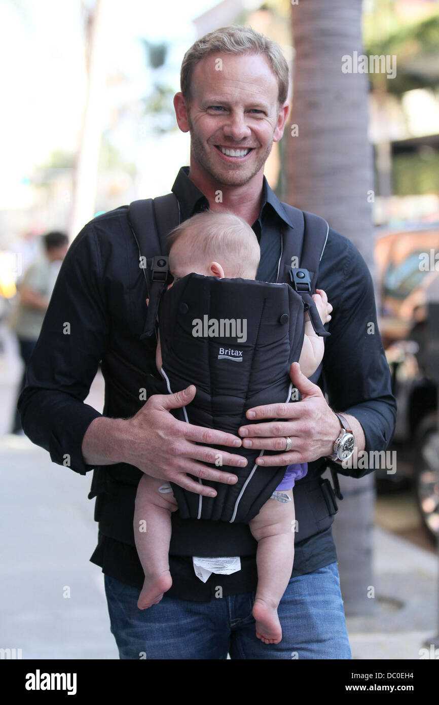 mia baby carrier