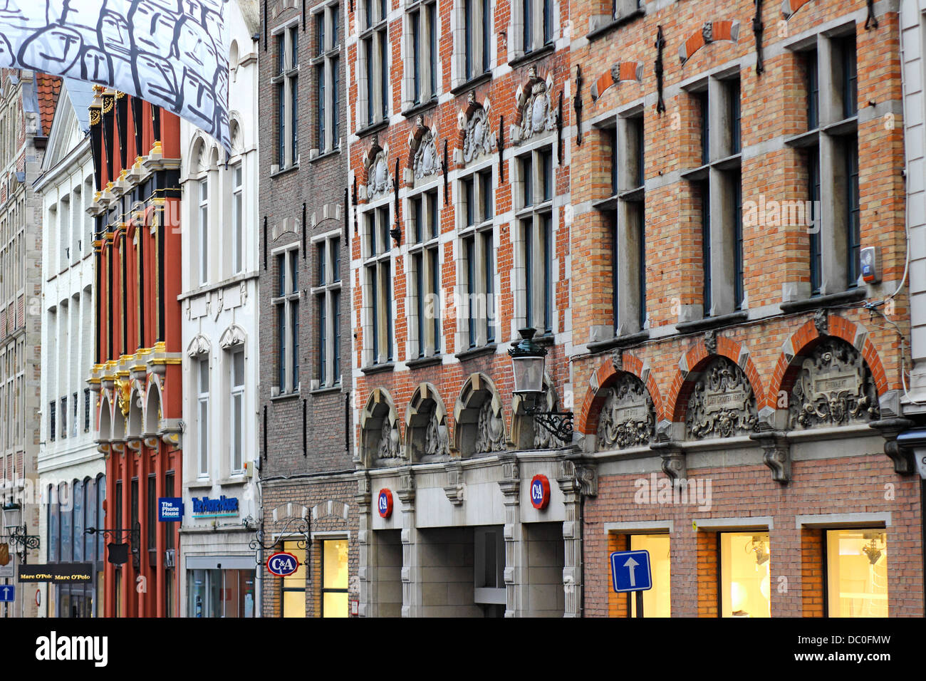 Brugge shopping hi-res stock photography and images - Alamy