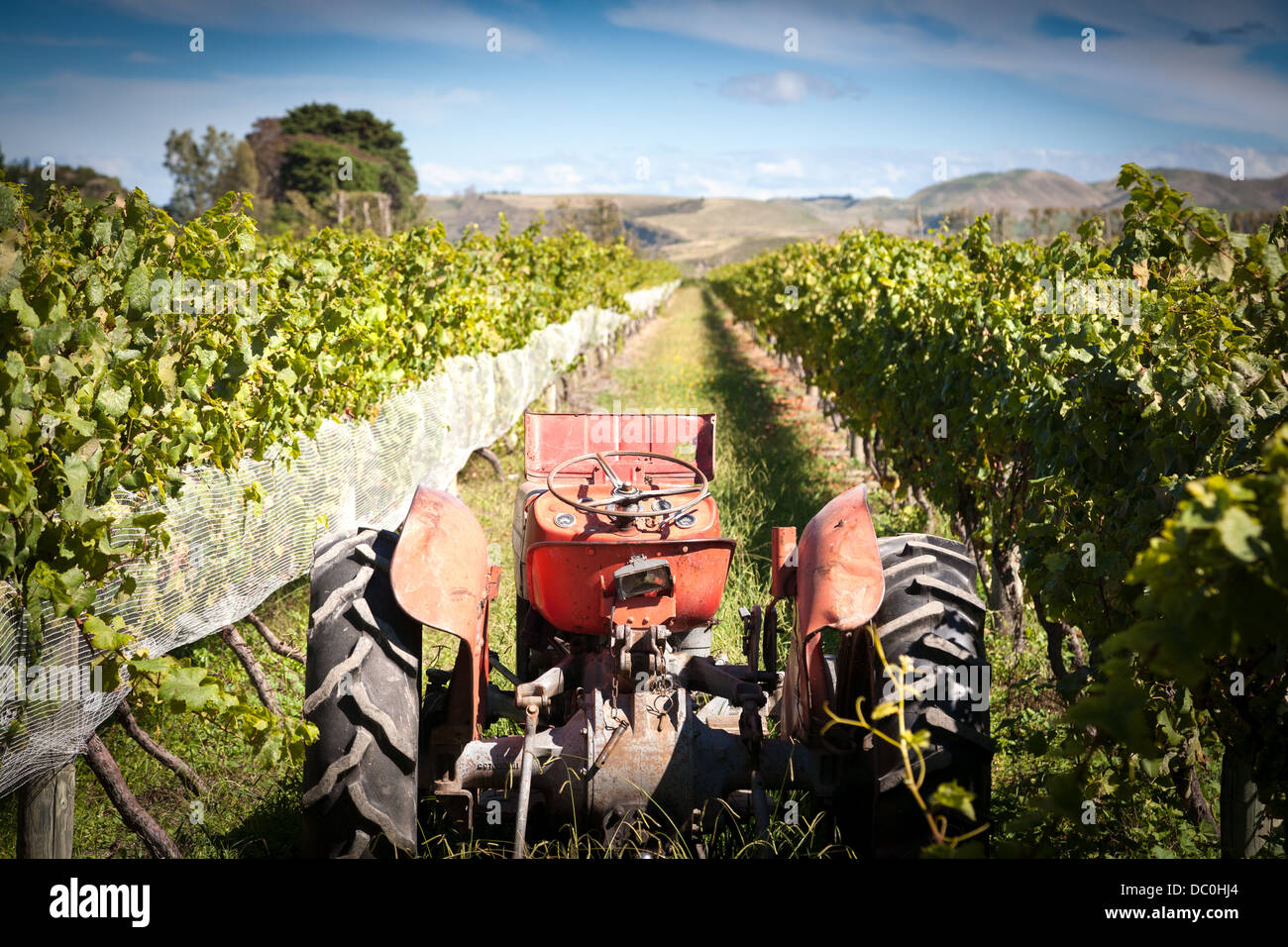 New zealand tractors hires stock photography and images Alamy
