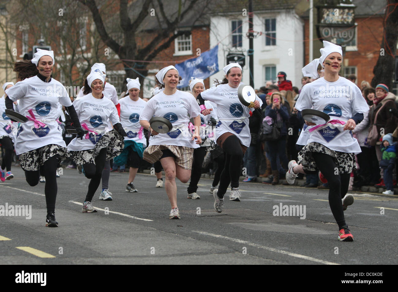 OLNEY PANCAKE RACE,THE OLDEST PANCAKE RACE IN THE WORLD Stock Photo Alamy