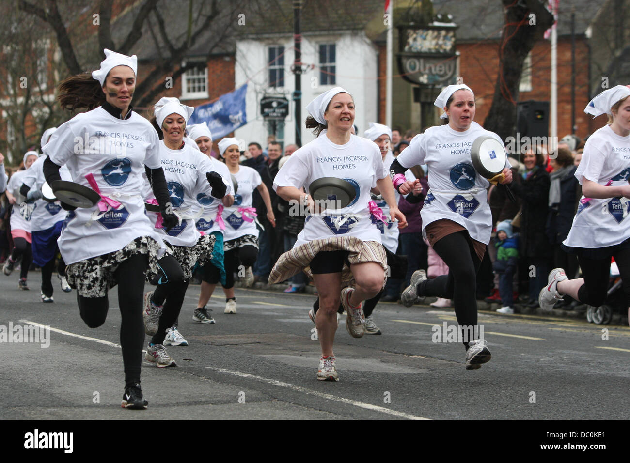 OLNEY PANCAKE RACE,THE OLDEST PANCAKE RACE IN THE WORLD Stock Photo Alamy