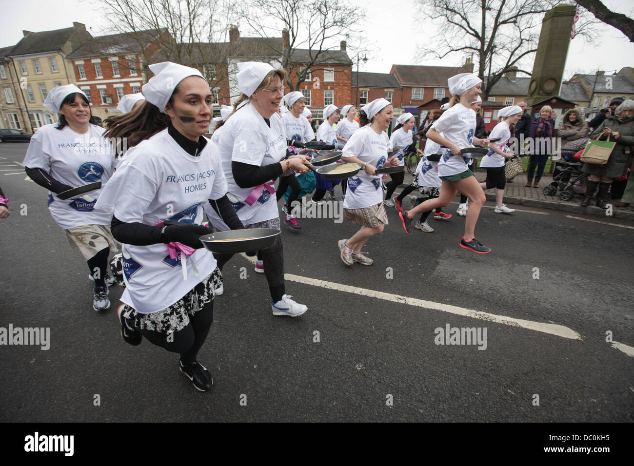 Olney pancake race hires stock photography and images Alamy