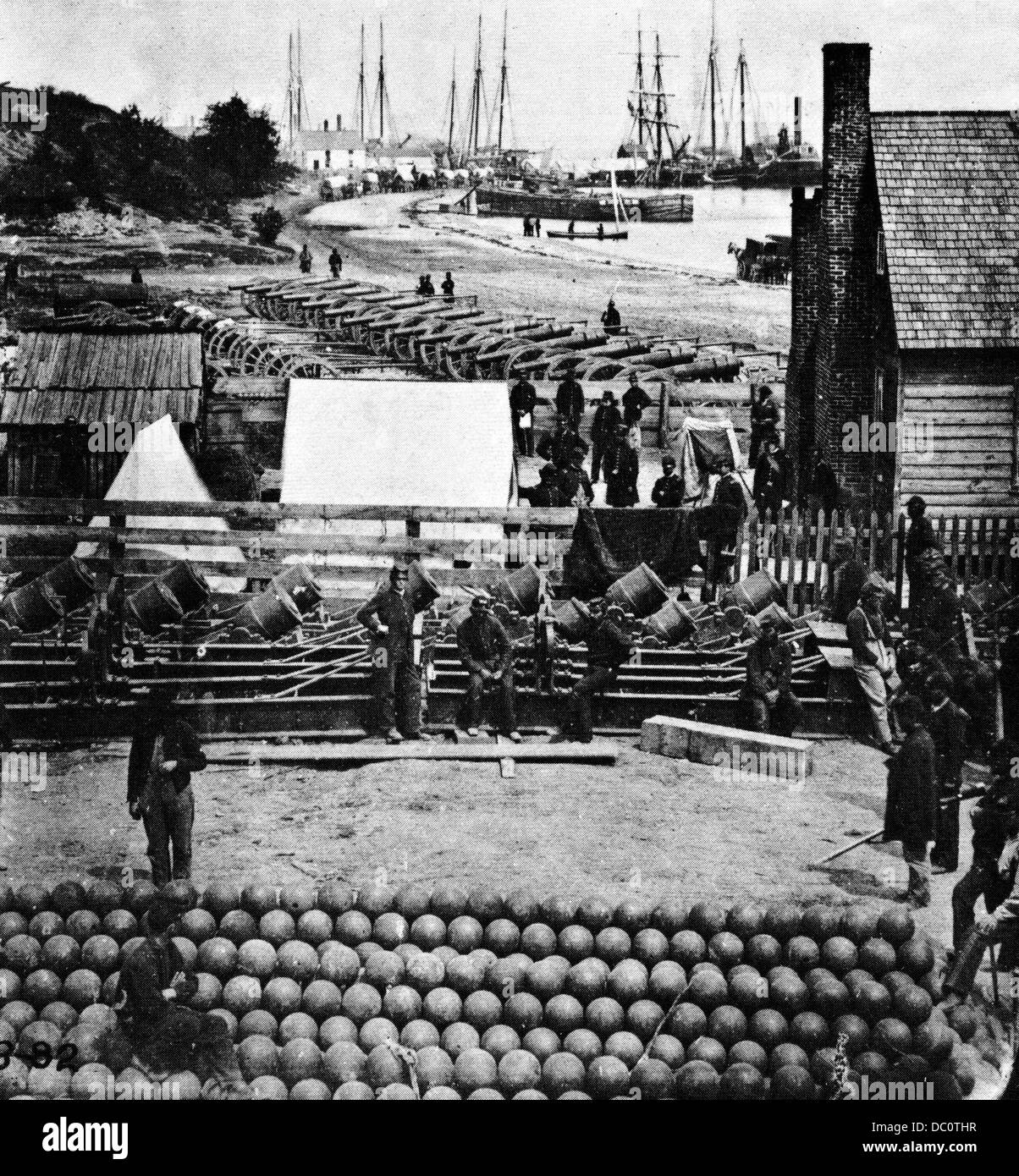 1860s 1800s JUNE 1865 MATHEW BRADY PHOTO OF ULYSSES S GRANT'S UNION SUPPLY DEPOT CITY POINT VIRGINIA Stock Photo