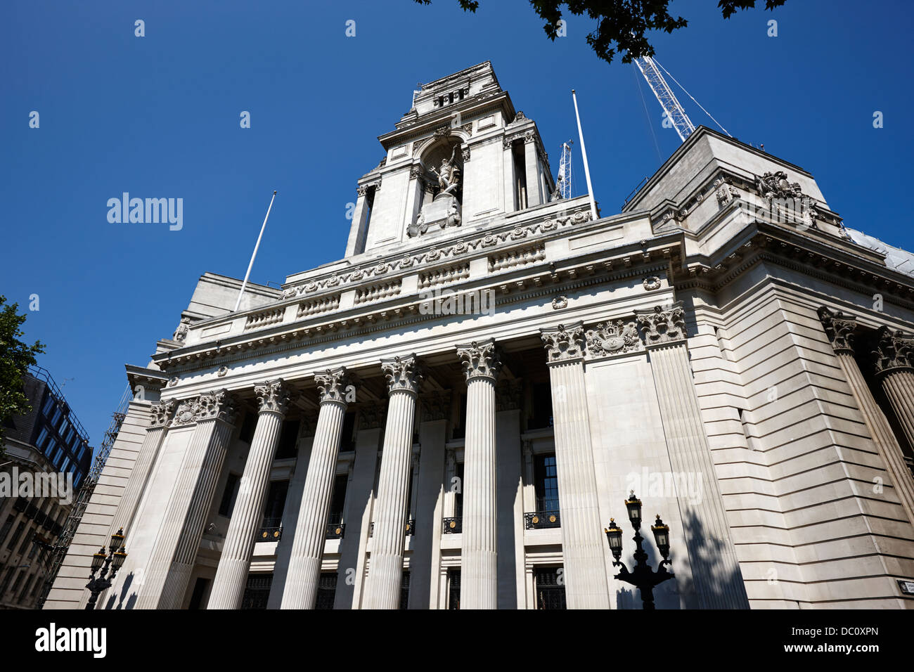10 trinity square formerly the home of the port of london authority soon to be luxury hotel london england uk Stock Photo