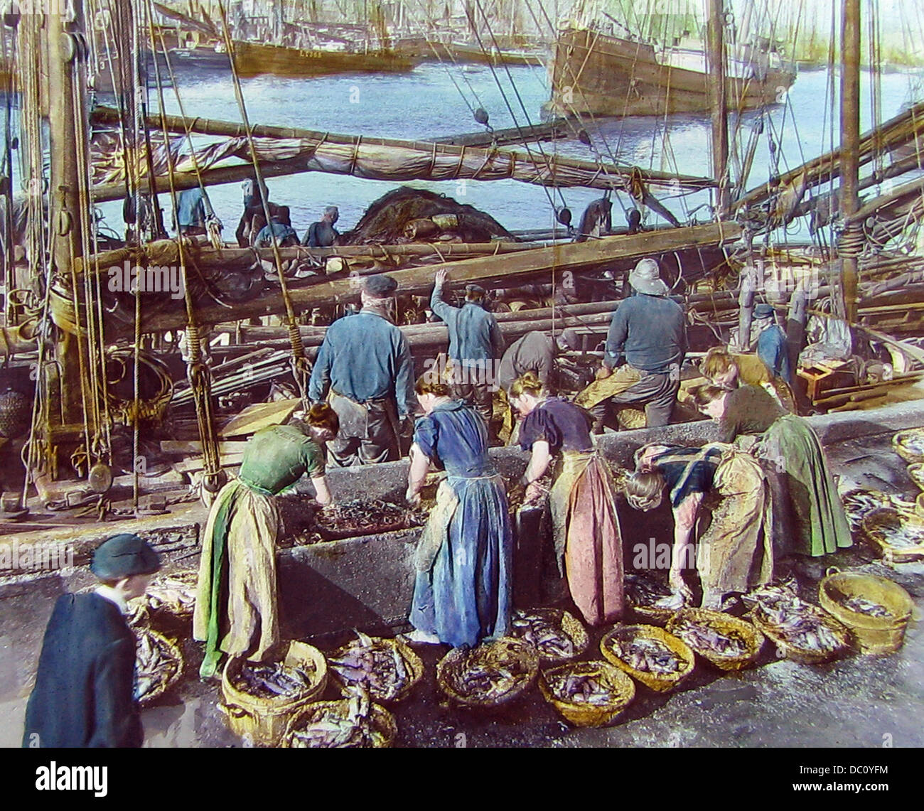 Fishwives Fishing Fishermen Hi res Stock Photography And Images Alamy
