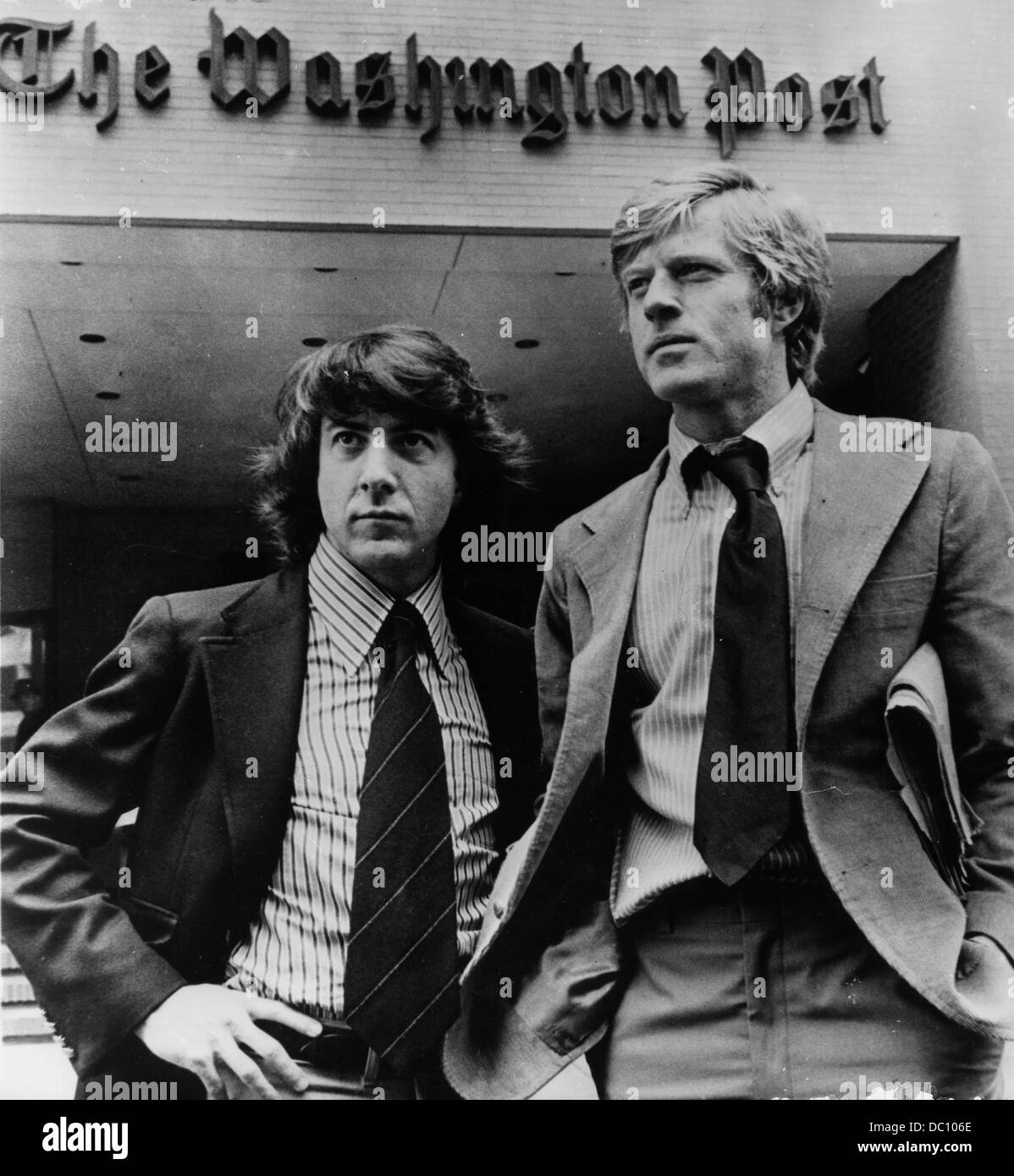 PICTURED: Feb. 2, 1976 - Washington D.C. U.S. - Actors DUSTIN HOFFMAN and ROBERT REDFORD outside the Washington Post, as they co-star in a scene from the film, 'All the President's Men.' (Credit Image: © KEYSTONE Pictures USA/ZUMAPRESS.com) Stock Photo