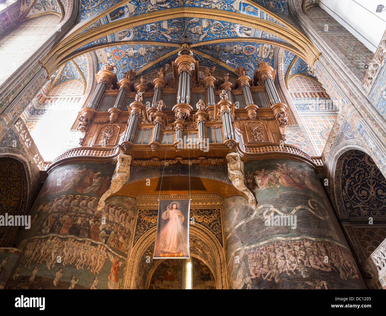 The Last Judgment mural with Organ Pipes. The front of the massive cathedral in Albi with the Last Judgment Stock Photo