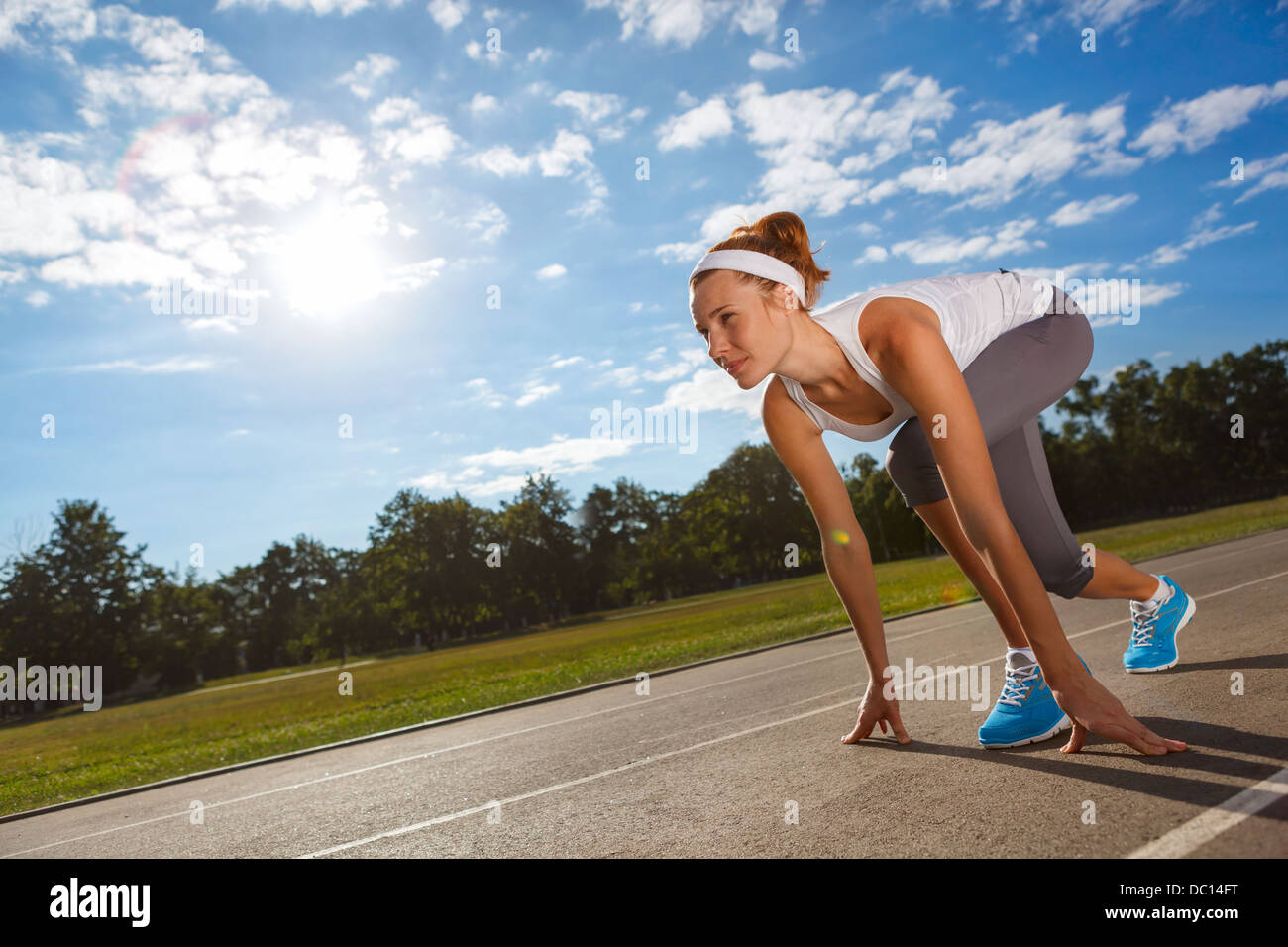 Sprinter start line hi-res stock photography and images - Alamy