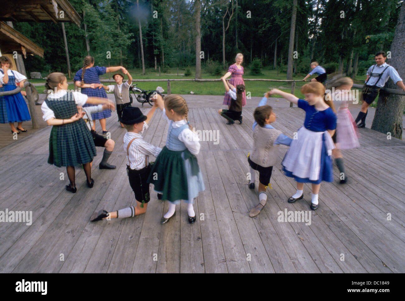 Bavaria traditional dance hires stock photography and images Alamy