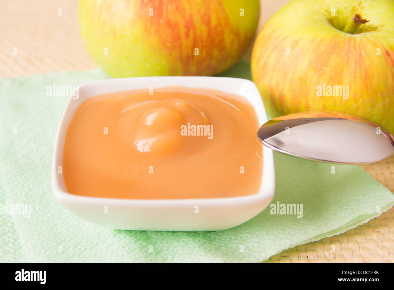 Fresh homemade applesauce (apple puree, babyfood) with green apples and