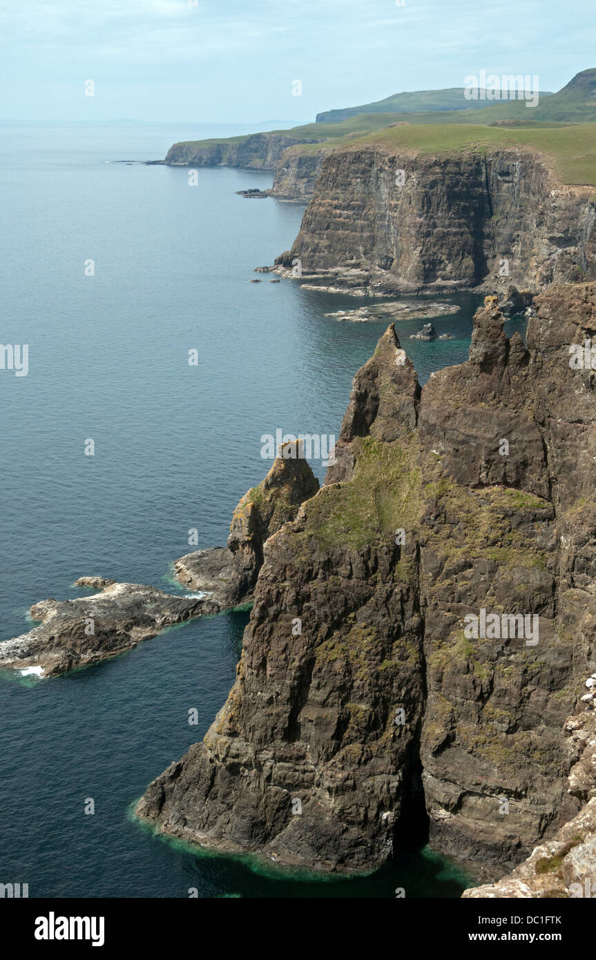 Sea stacks and cliff scenery on the Duirinish coast, Isle of Skye, Scotland, UK Stock Photo