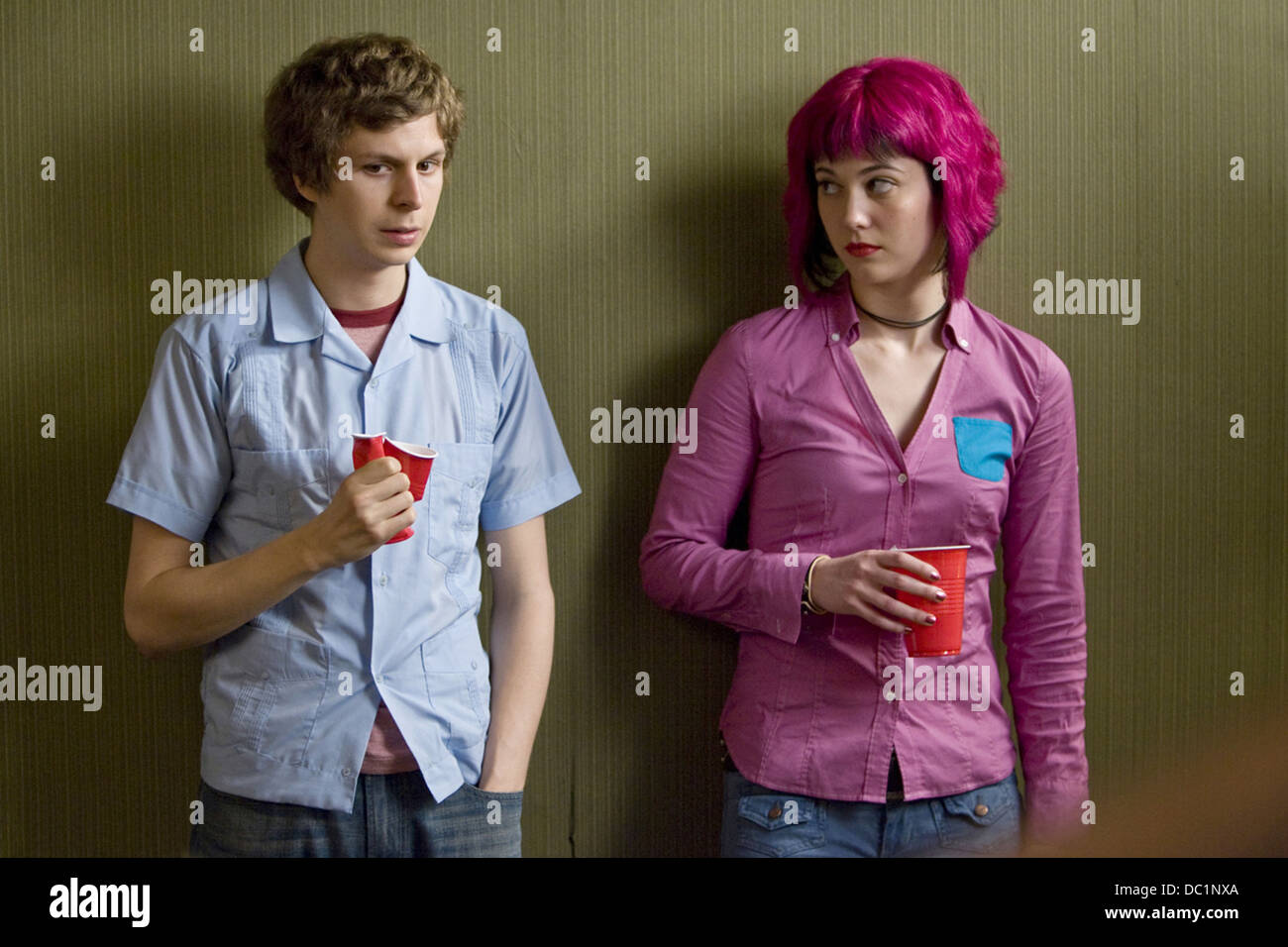 SCOTT PILGRIM VS THE WORLD (2010) MICHAEL CERA MARY ELIZABETH WINSTEAD  EDGAR WRIGHT (DIR) 006 MOVIESTORE COLLECTION LTD Stock Photo - Alamy, image size:1300x956