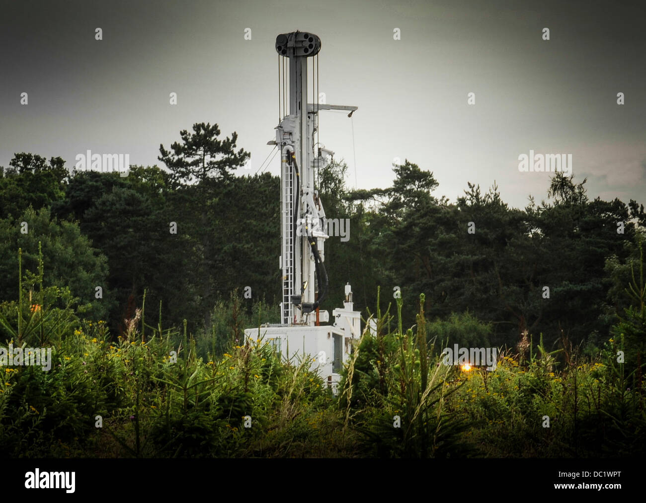 Fracking rig hi-res stock photography and images - Alamy