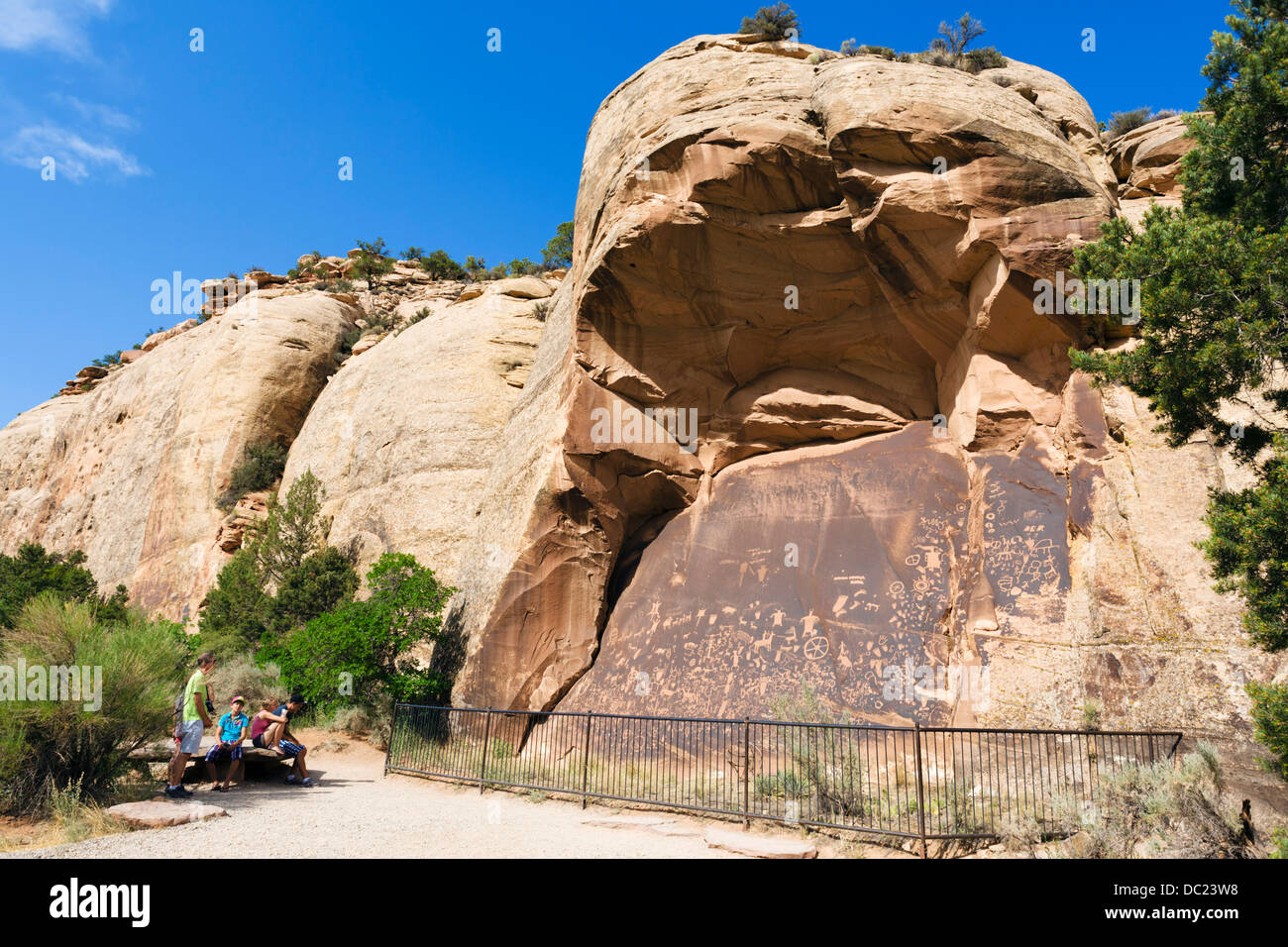 Tourists at Newspaper Rock State Historic Monument, Utah State Route 211, near Monticello, Utah, USA Stock Photo