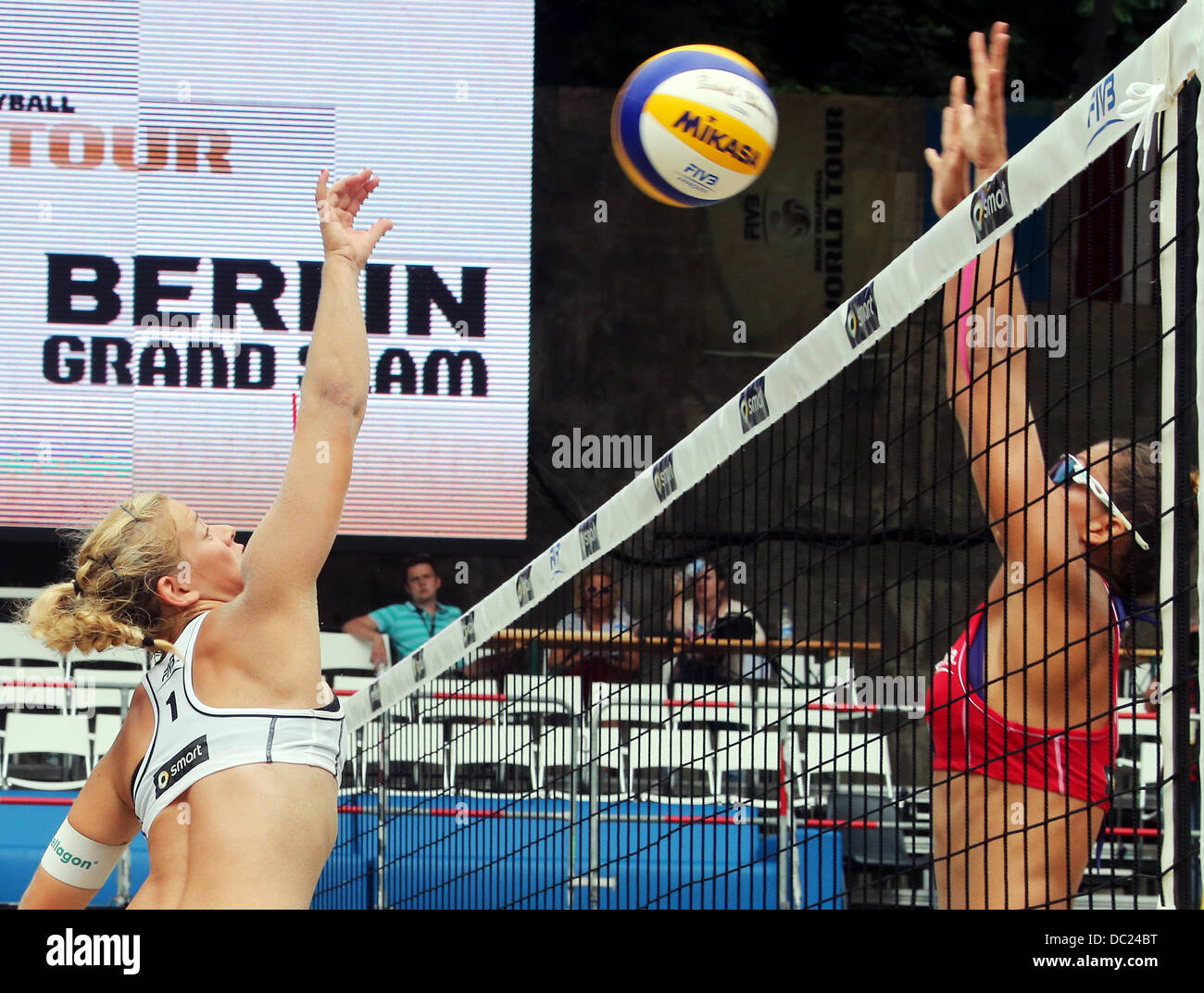 Cinja tillmann hi-res stock photography and images - Alamy