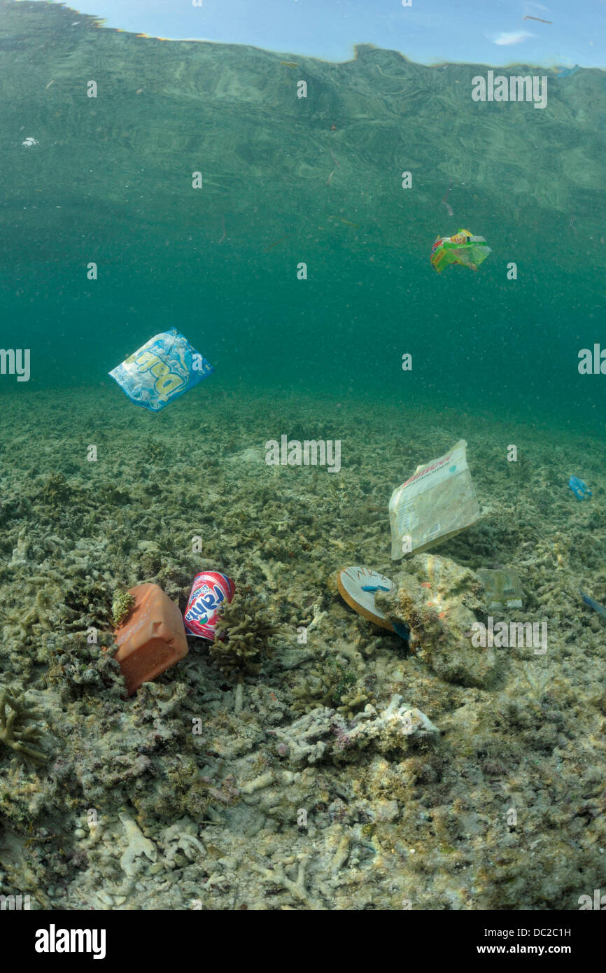 Rubbish in the Sea, Visayas, Cebu, Philippines Stock Photo