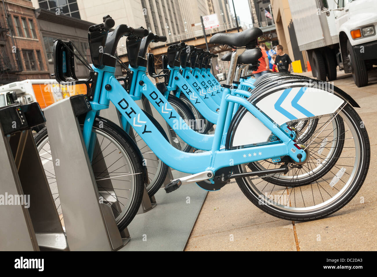 Divvy bikes, Chicago's new bike sharing bicycles Stock Photo Alamy
