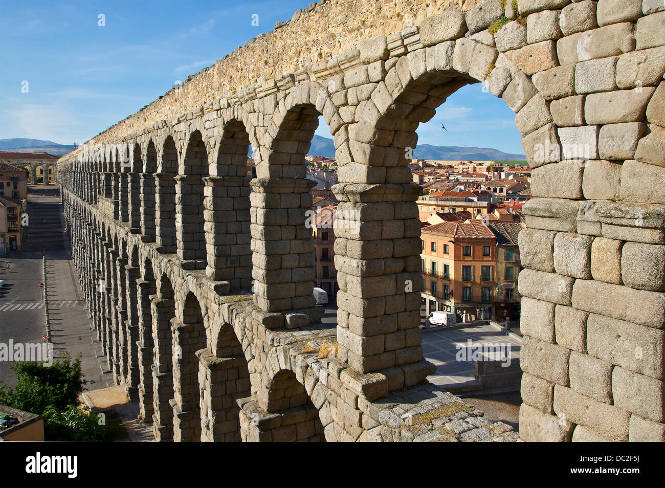The roman aqueduct of Segovia, Spain Stock Photo - Alamy