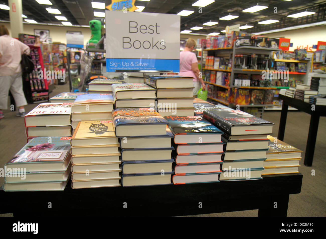 Florida Sunrise,Fort Ft. Lauderdale,Sawgrass Mills mall,sale,display sale Books-a-Million,bookstore,books,looking FL130731099 Stock Photo