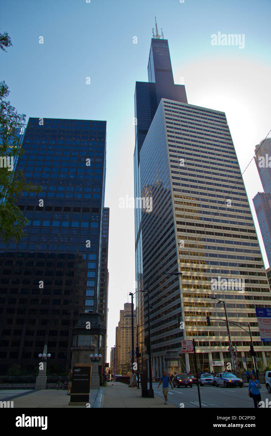 Street view of Willis tower (formerly Sears tower). Chicago, Illinois