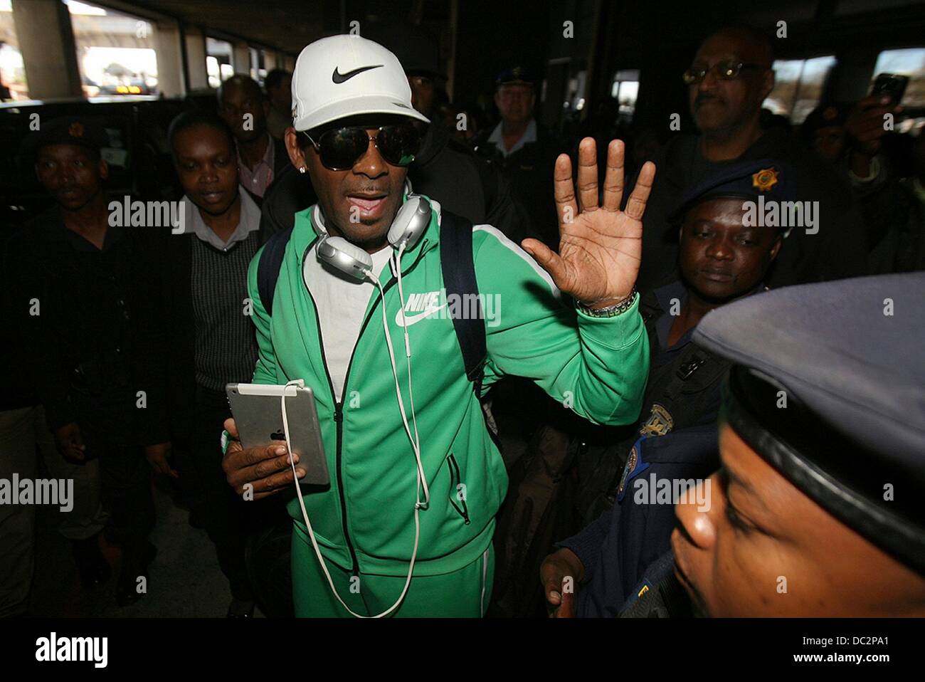 Johannesburg, South Africa. 8th Aug, 2013. American R&B supreme R Kelly