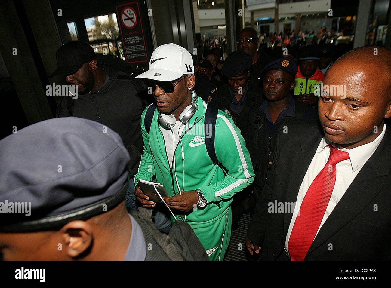 Johannesburg, South Africa. 8th Aug, 2013. American R&B supreme R Kelly