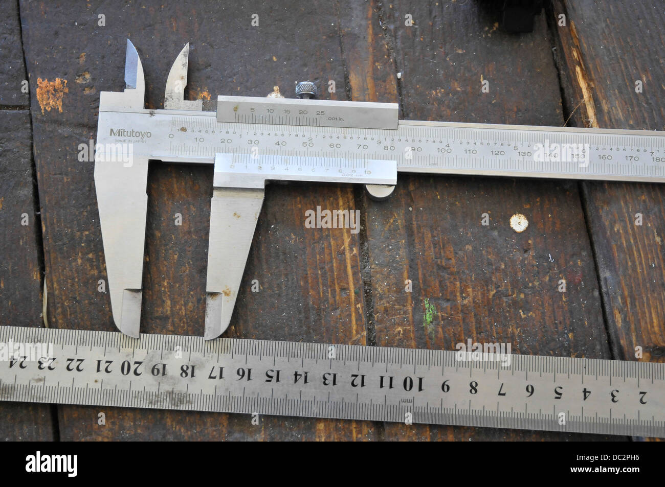Measuring instruments hi-res stock photography and images - Alamy