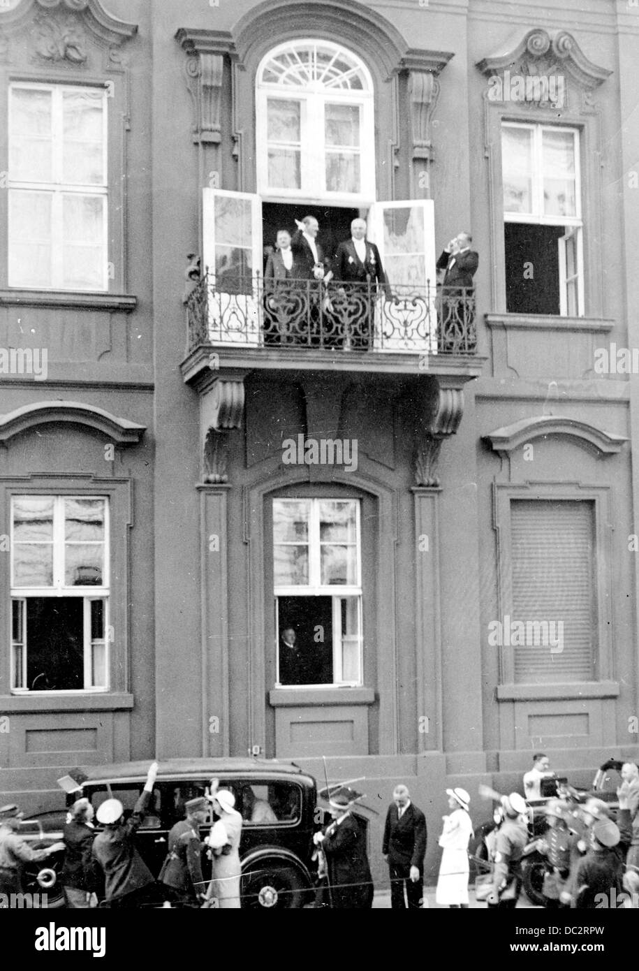 The Nazi Propaganda! image shows Adolf Hitler during the reception of the diplomatic corps on the occasion of him taking the office of Reich President on the balcony of the Reichspräsidentenpalais in Berlin, Germany, 12 September 1934. Fotoarchiv für Zeitgeschichte Stock Photo