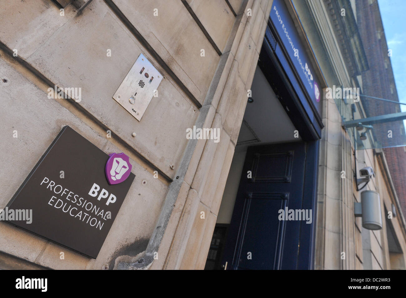 Stamford Street, Waterloo, London, UK. 8th August 2013. The entrance to the BPP University College of Professional Studies in Waterloo, which has just been granted the title of University. Credit:  Matthew Chattle/Alamy Live News Stock Photo