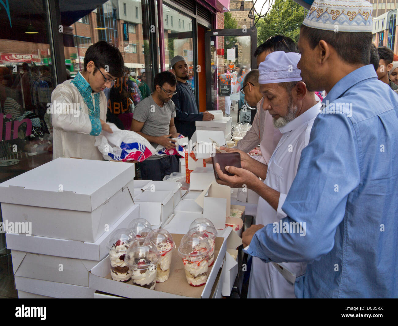 Eid Mubarak Stock Photos & Eid Mubarak Stock Images - Alamy
