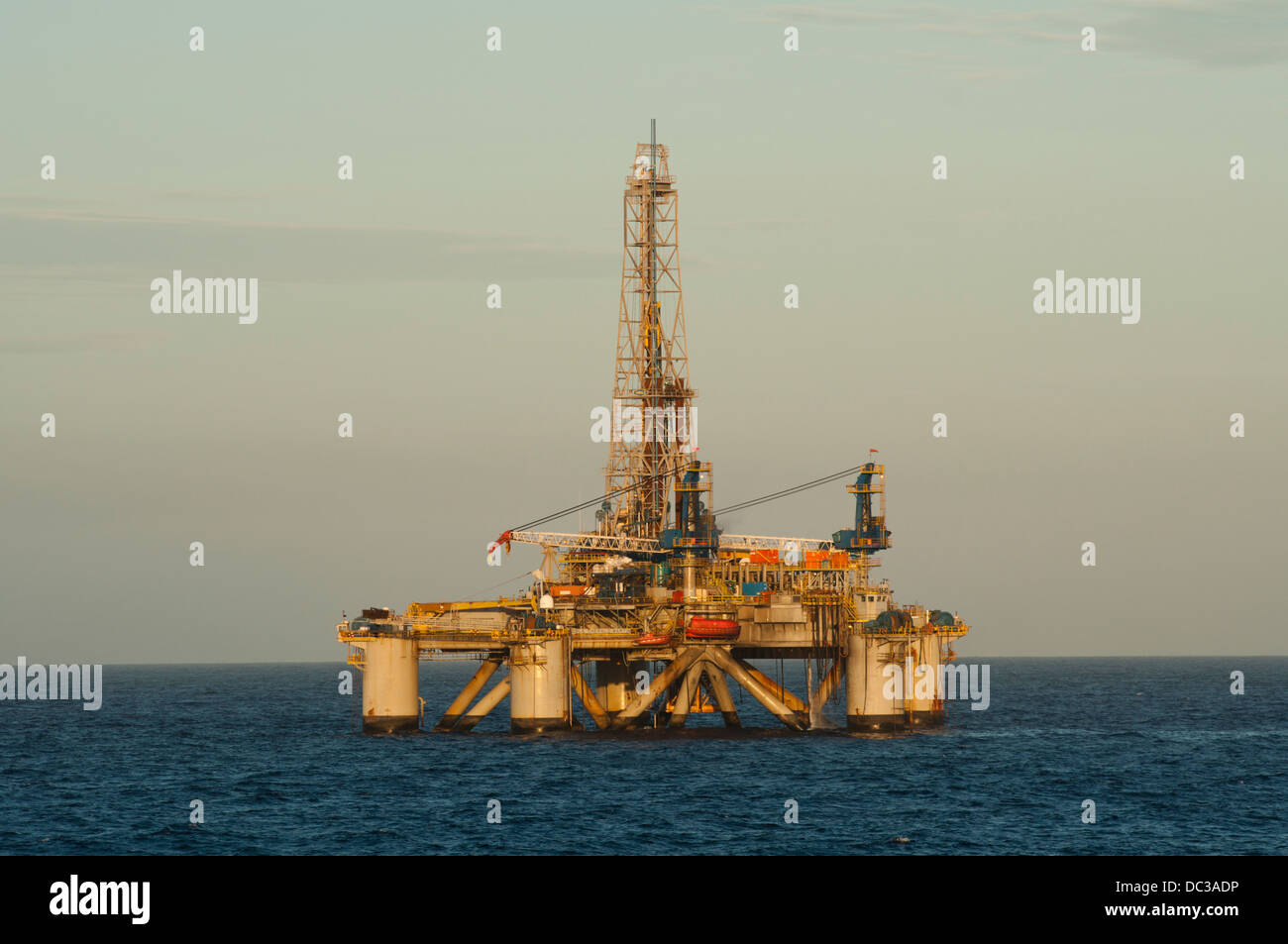 Offshore Oil Drilling High Resolution Stock Photography and Images - Alamy
