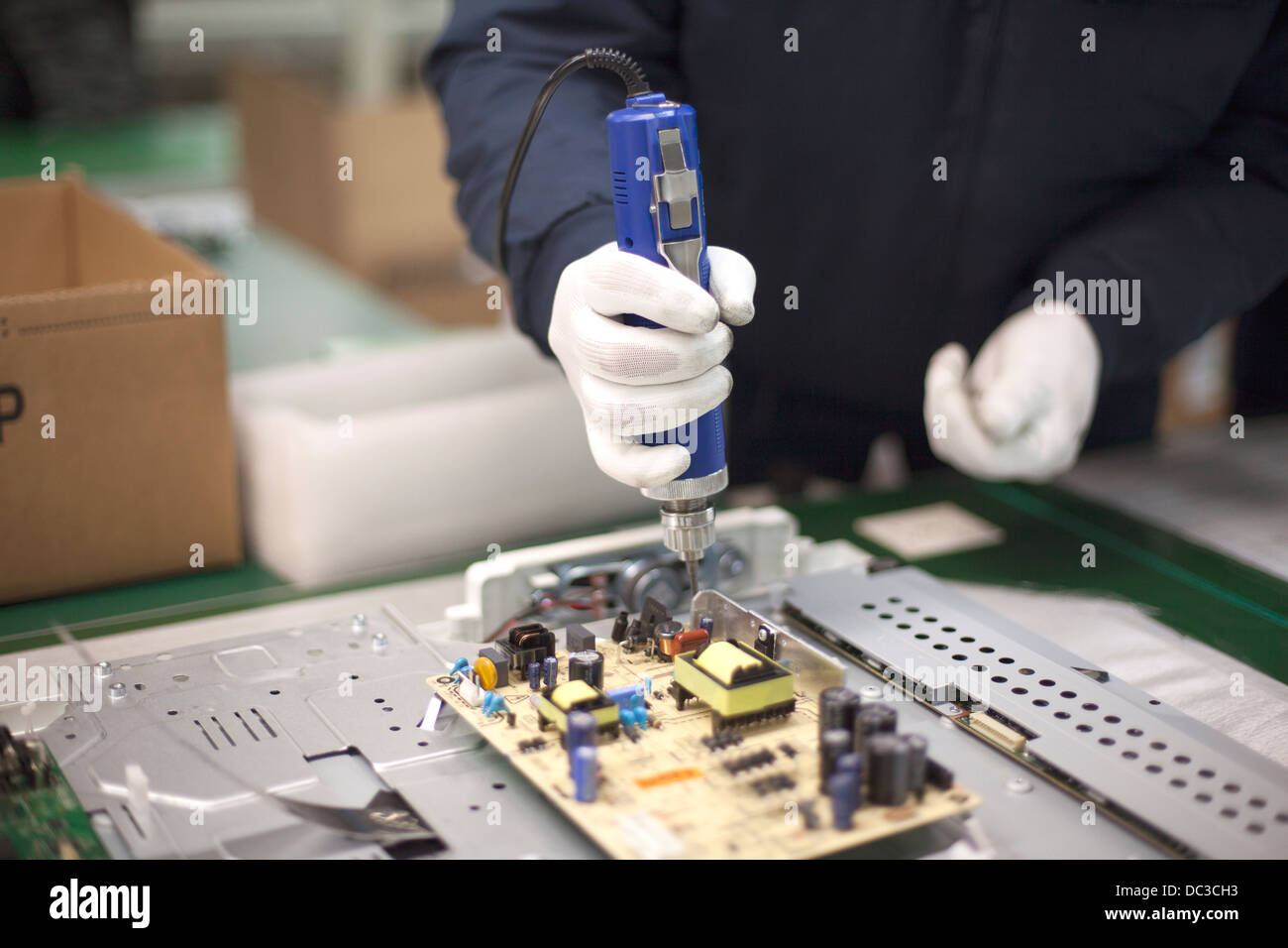 Electronic Technician At Work Stock Photo Alamy   Electronic Technician At Work DC3CH3 