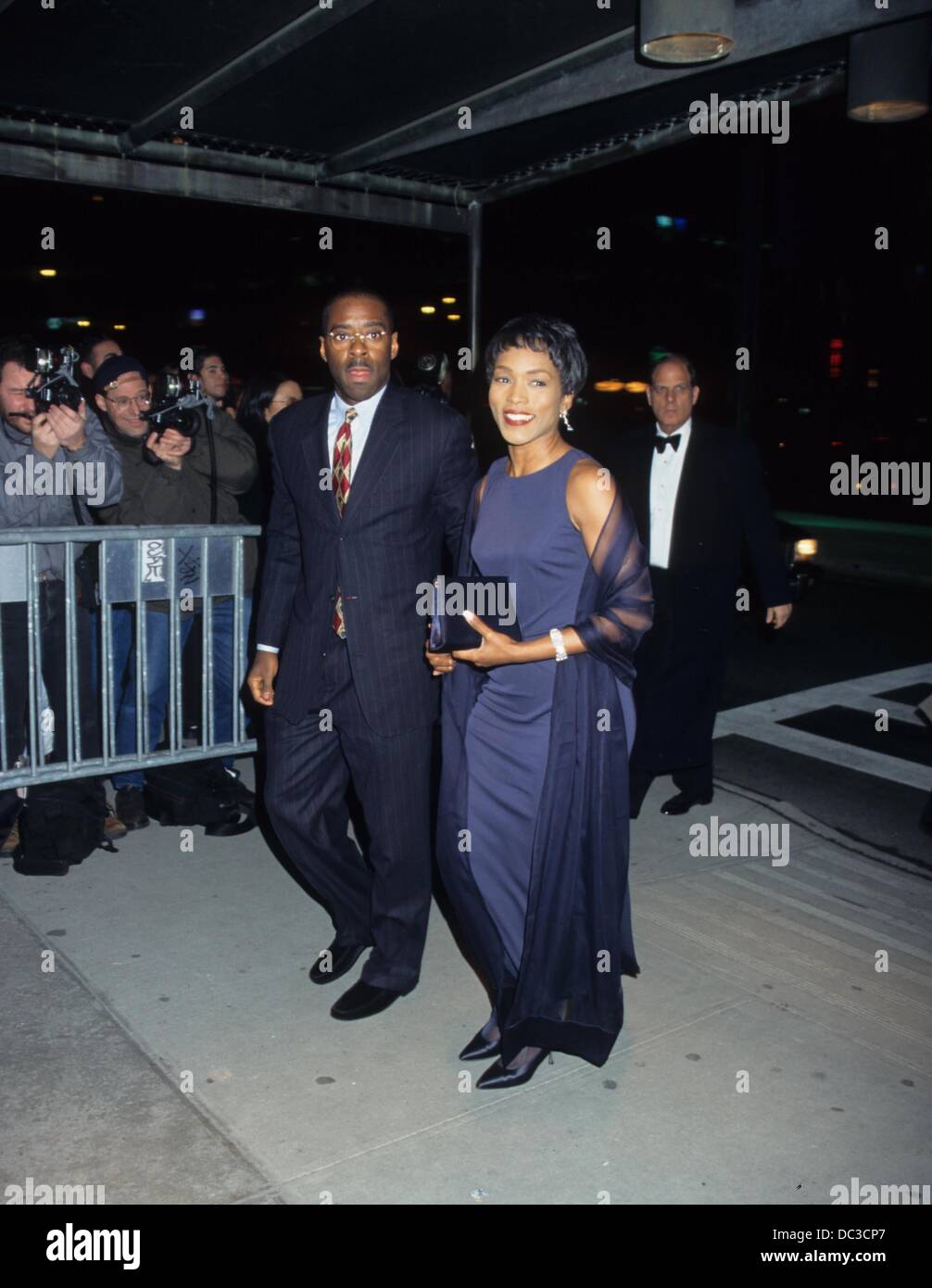 Angela Bassett With Courtney B Vence Cfda Awards At Lincoln Center Stock Photo Alamy