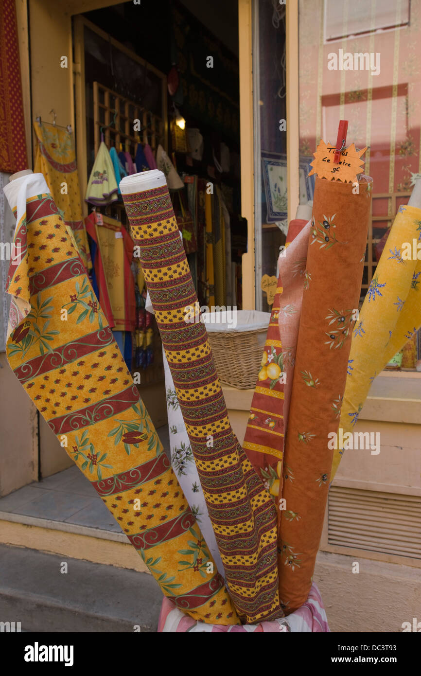 TRADITIONAL PROVENCAL PRINTED FABRIC ROLLS SOUVENIR SHOP ARLES PROVENCE FRANCE Stock Photo