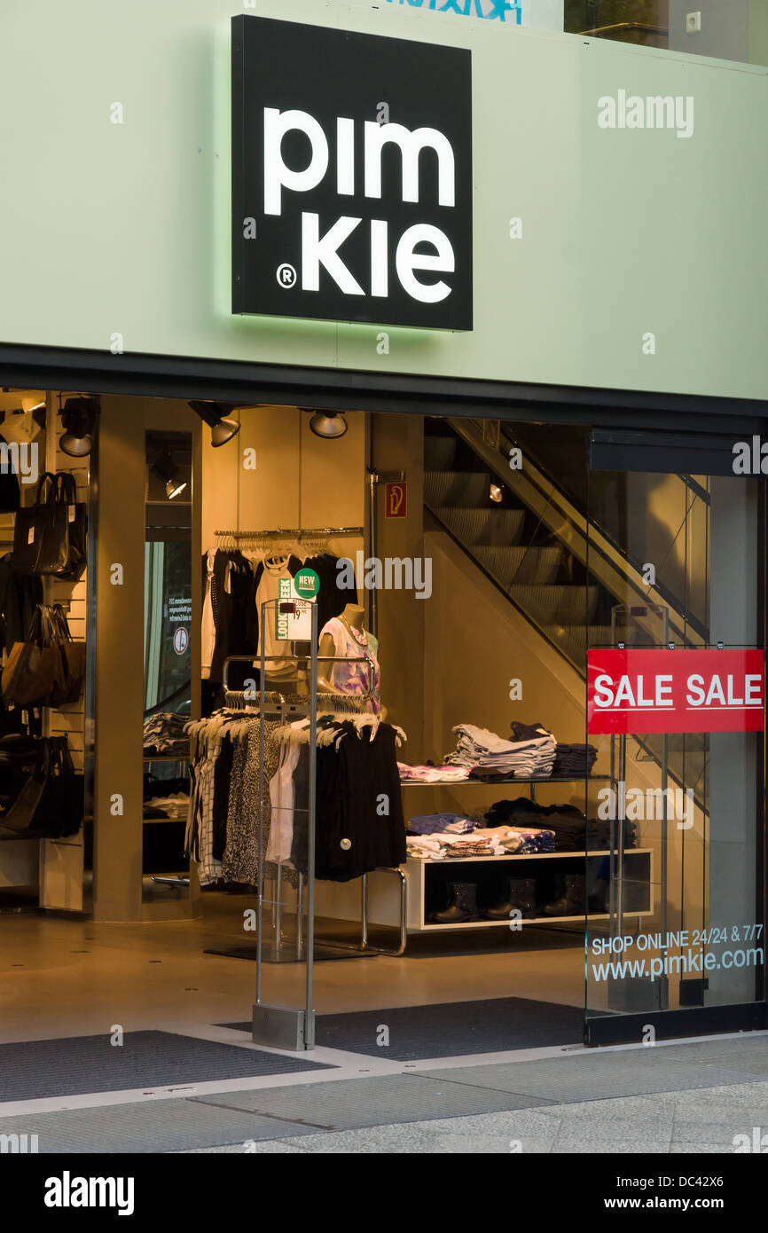 Clothing store Pimkie on Kurfuerstendamm Stock Photo - Alamy
