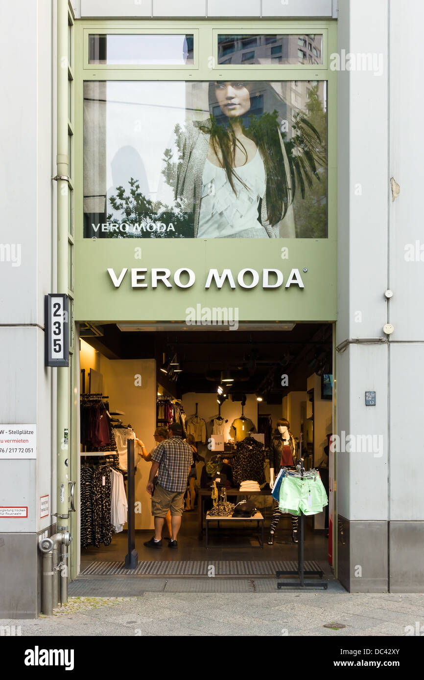 ozon Hav Awakening Women's clothing Vero Moda on Kurfuerstendamm Stock Photo - Alamy