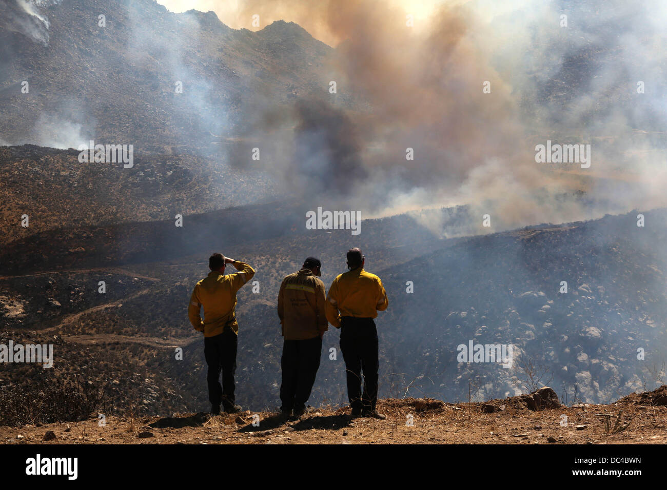 Banning, CA, USA. 8th Aug, 2013. LA fire officials coordinate air and