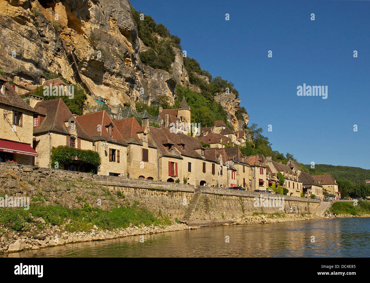 La Roque-Gageac is a small city in the Dordogne department of France. Perched above the Dordogne river, it is considered to be o Stock Photo