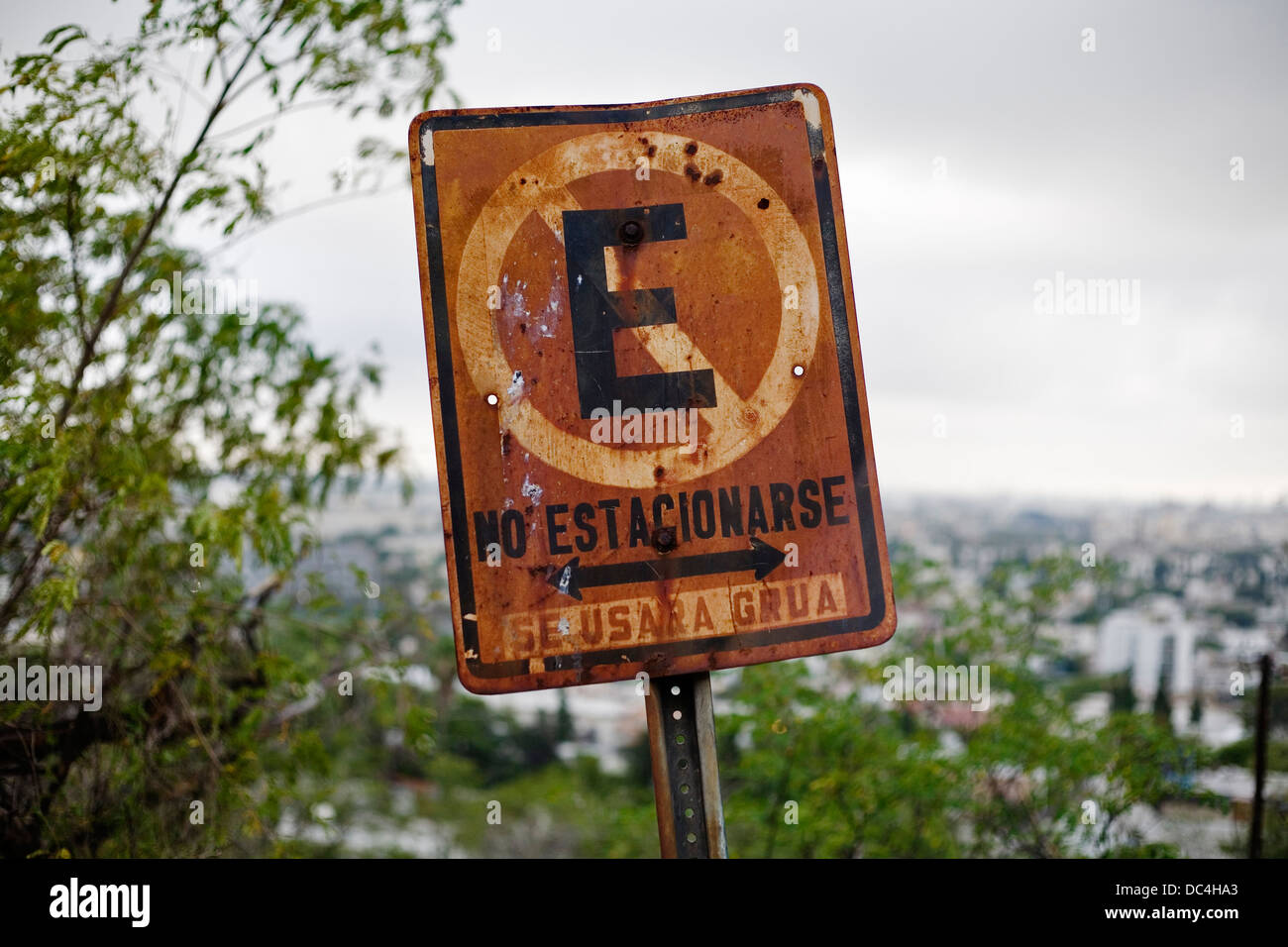 No parking sign in Spanish. Stock Photo
