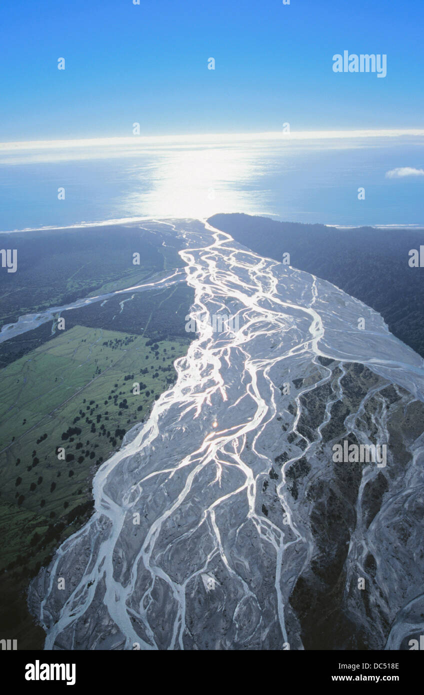 The braided waiho river new zealand hires stock photography and images