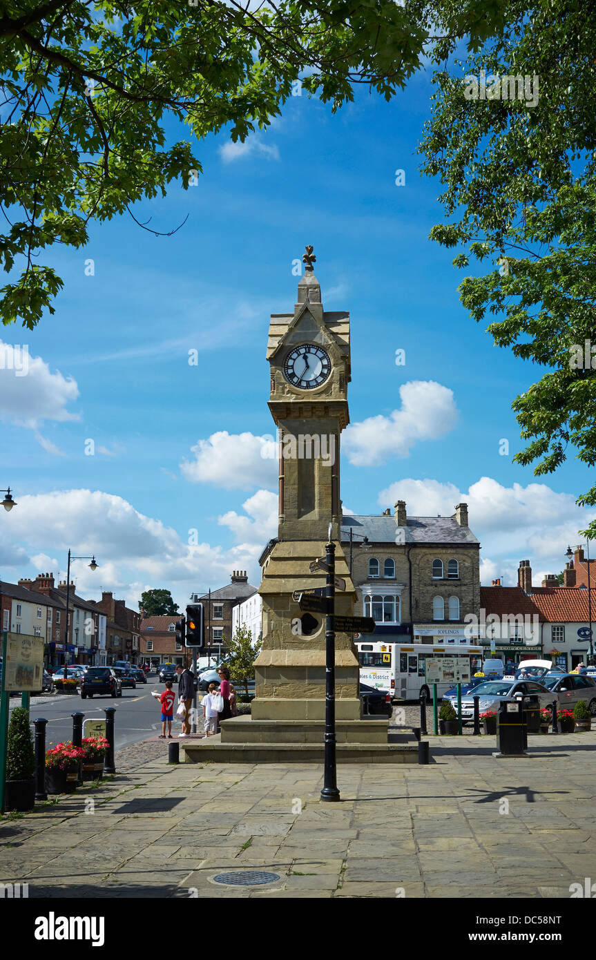 The market square of the North Yorkshire Market Town of Thirsk, Northern England, UK Stock Photo