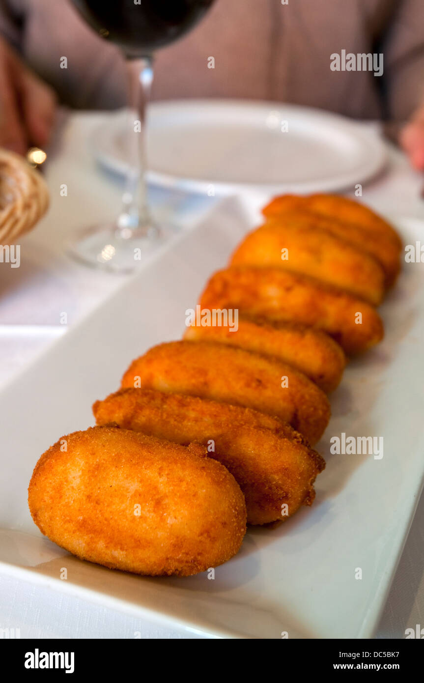 Croquetas High Resolution Stock Photography and Images Alamy