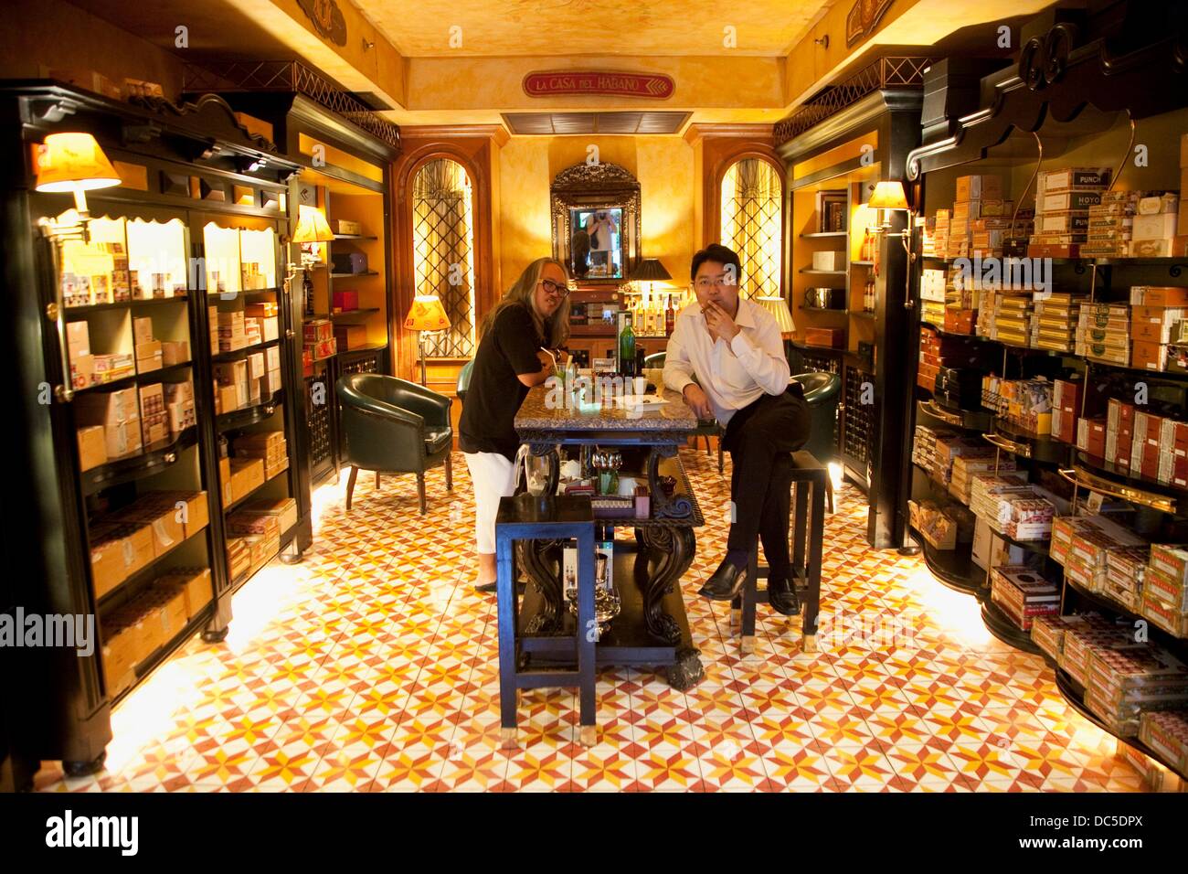 Tobacco shop hires stock photography and images Alamy